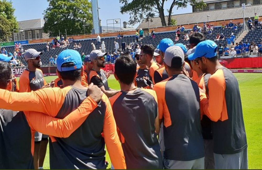 cricketer deepak chahar share debut match experience with amar ujala
