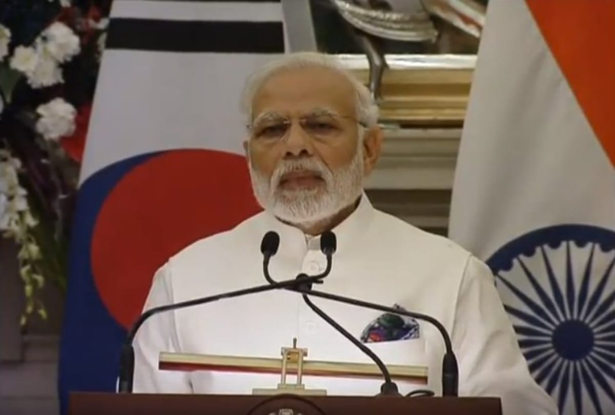 PM narendra modi with South Korean President at a joint press meet Live Update