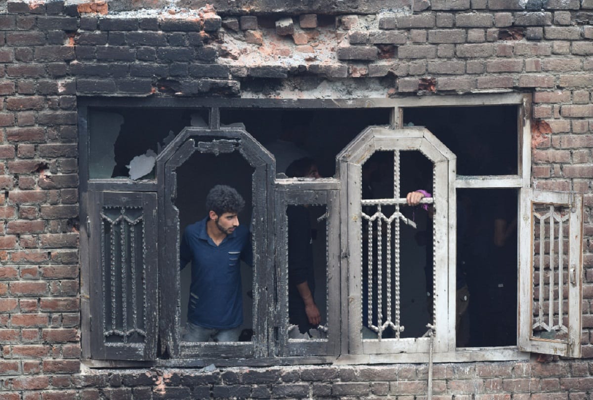 jammu kashmir Shopian encounter live photos of two jaish e mohammad militants shot down