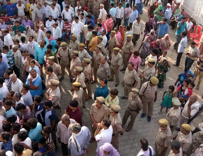 Munna bajrangi cremation and people were crying after watch deadbody
