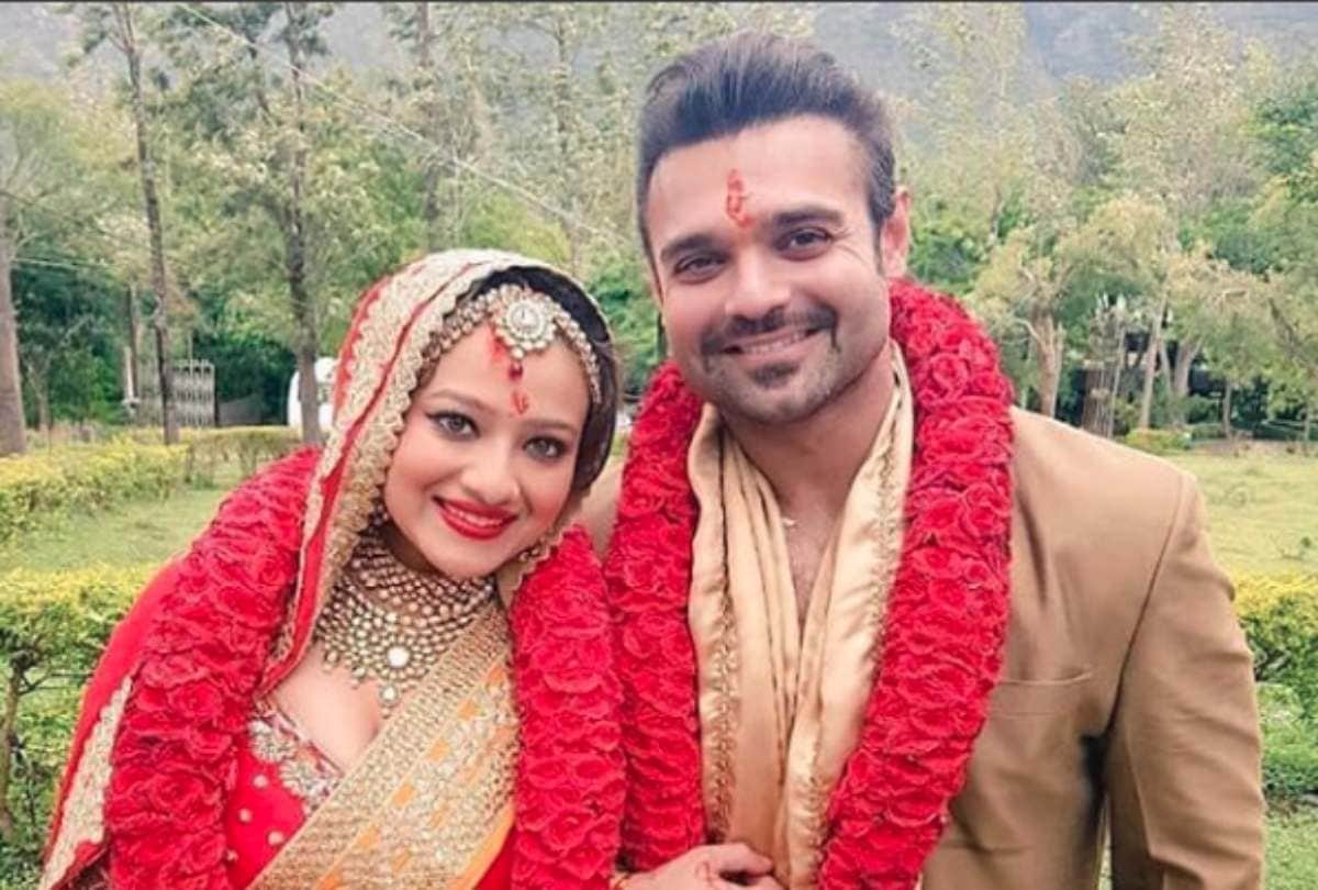 mithun chakraborty son mahaakshay chakraborty get married with madalsa sharma