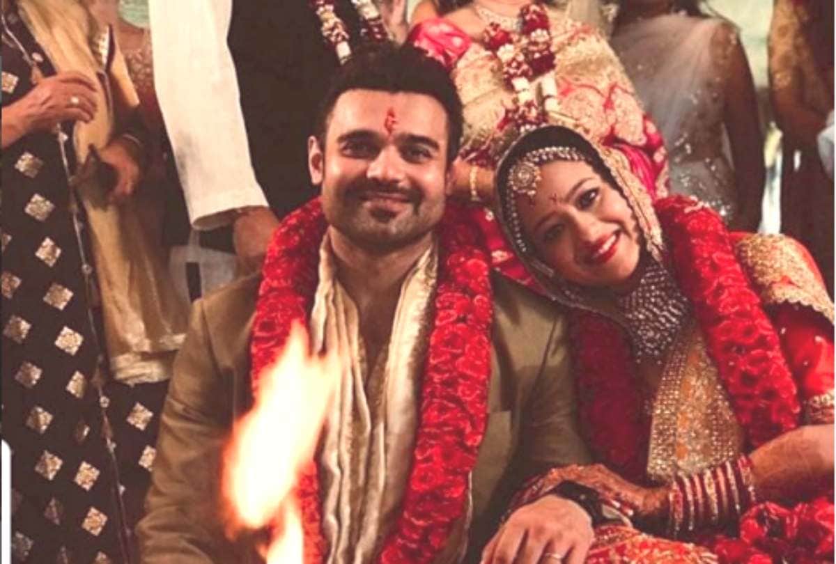 mithun chakraborty son mahaakshay chakraborty get married with madalsa sharma