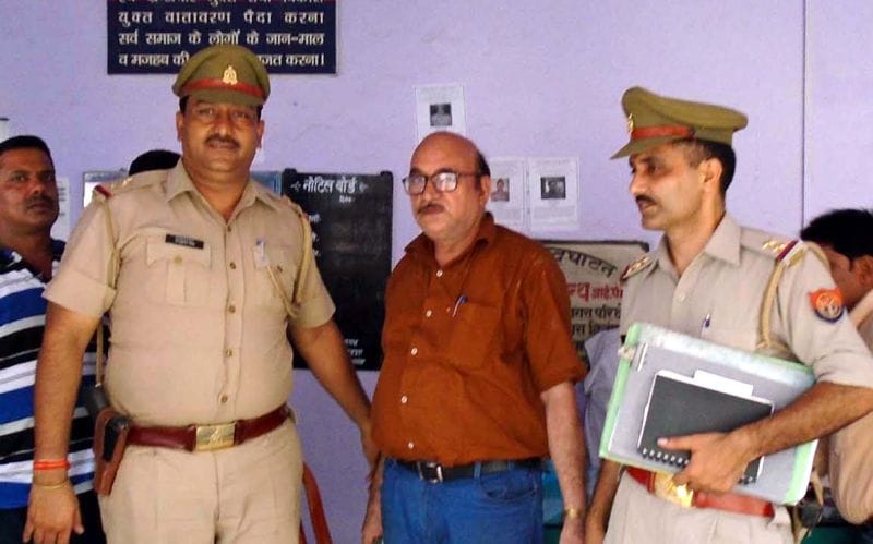 आरोपी पूर्व बैंक प्रबंधक रहेंगे मेरठ जेल में