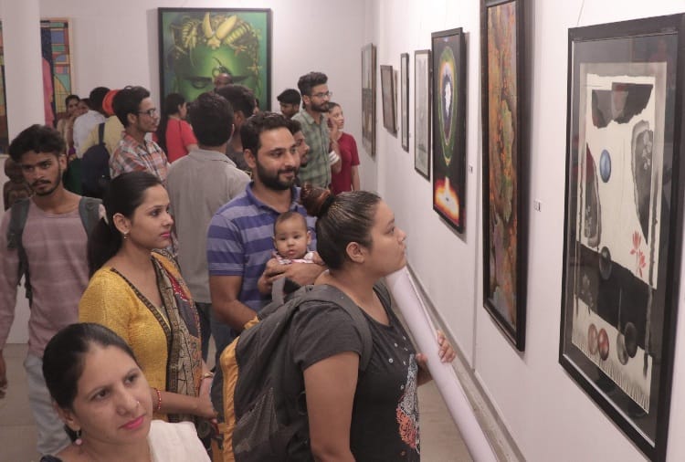 Organizing exhibition in Government Art Museum and Gallery in chandigarh