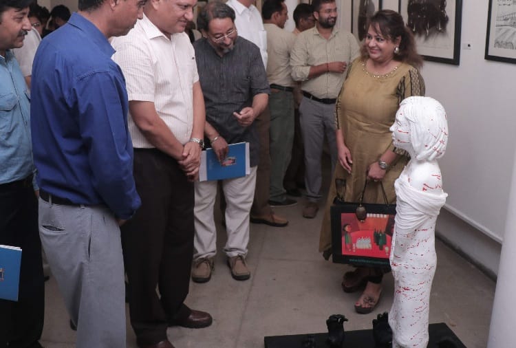 Organizing exhibition in Government Art Museum and Gallery in chandigarh