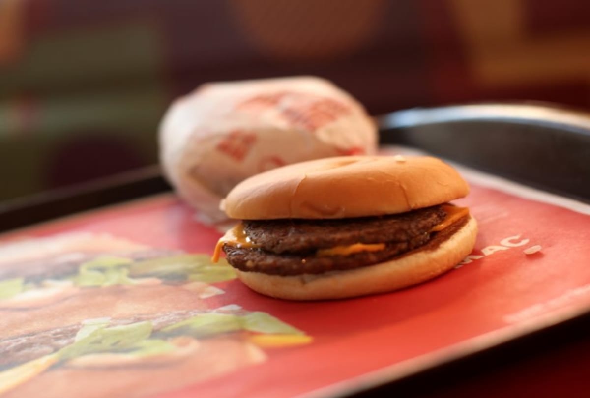 Man puts six year old burger for sale on ebay for thirty dollar 