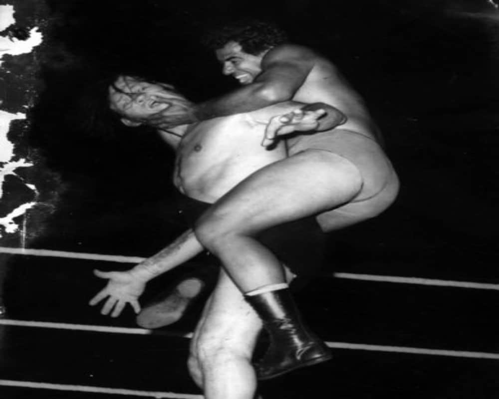 Dara Singh death anniversary Special Unknown Facts About Wrestler And Bollywood Star Dara Singh Life