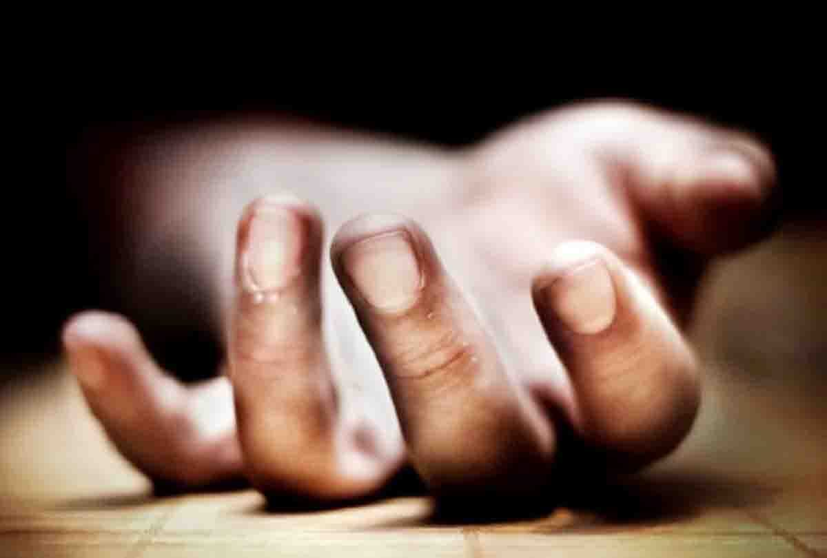 wife did not come back from home so man committed suicide