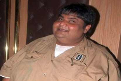 dr hathi has two roll shop in mumbai