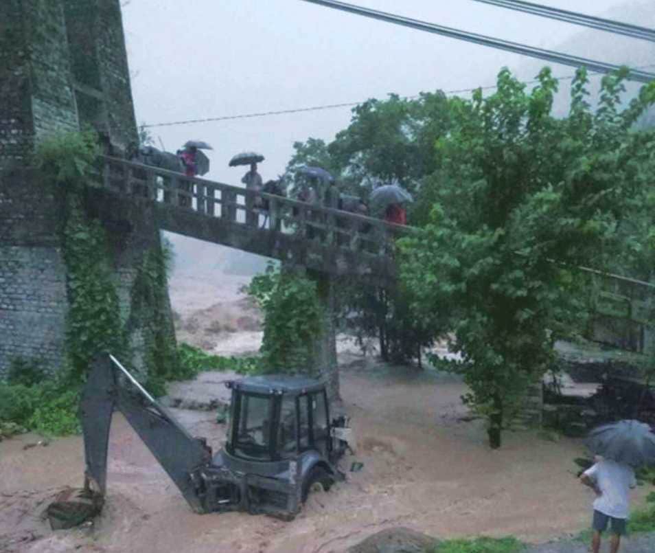 flood in uttarakhand ramganga river