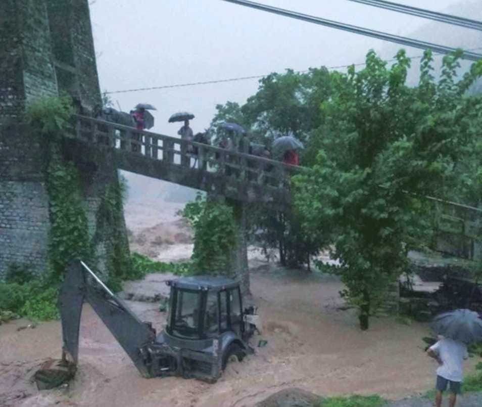 flood in uttarakhand ramganga river
