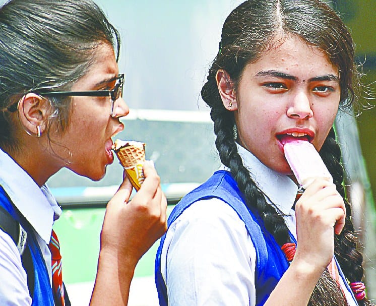 bondabaandi ka aasaar, garmi se raahat nahi