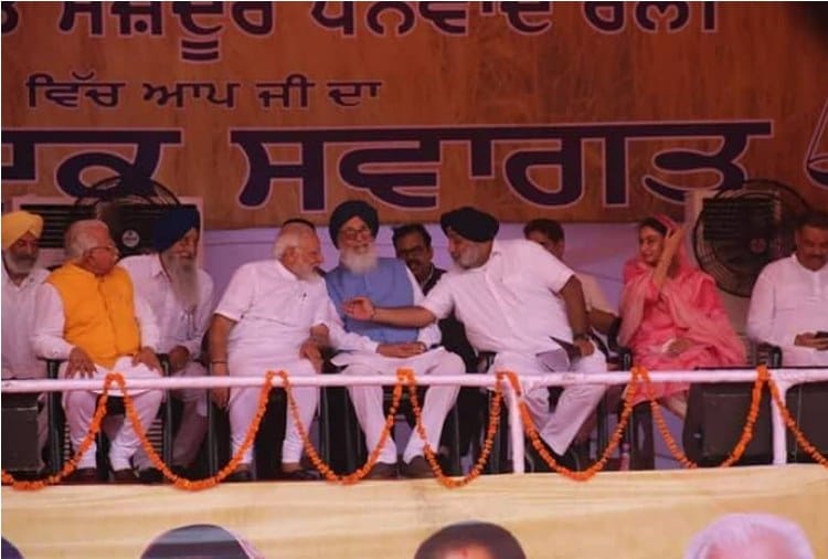 PM Narendra Modi with Parkash Singh Badal and manohar lal khattar in Malout Rally