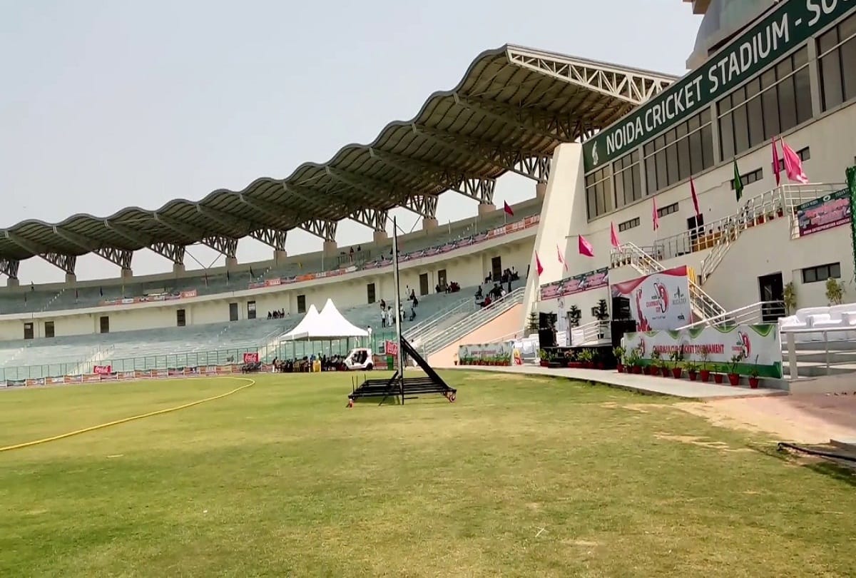 game fees will be deposited through digital, POS machine starts in noida stadium