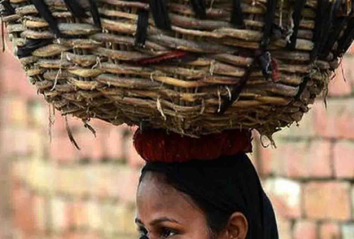 untold story of people Carrying human feces on head
