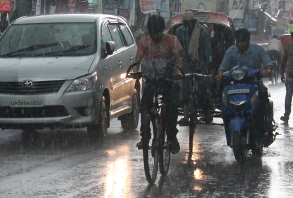 rain in some areas in lucknow.