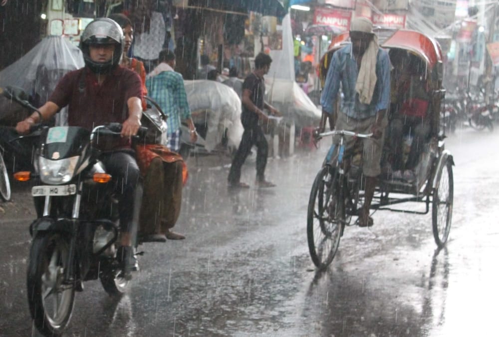 rain in some areas in lucknow.
