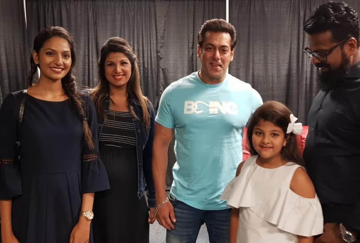 Bollywood Actress Rambha Meets Salman Khan At Canada During Dabangg Tour Reloaded 