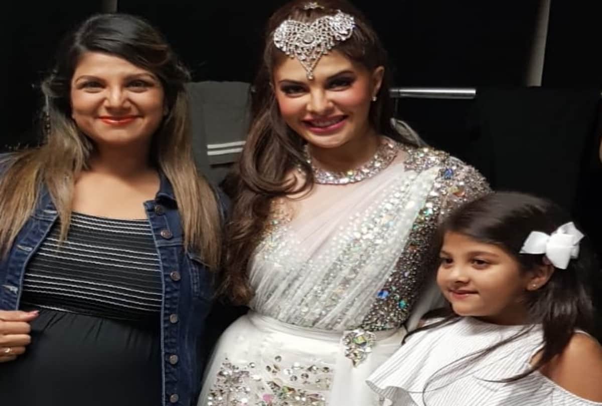 Bollywood Actress Rambha Meets Salman Khan At Canada During Dabangg Tour Reloaded 