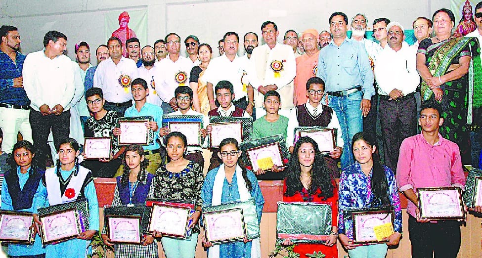 40 talent honors at the Medha ornamentation ceremony