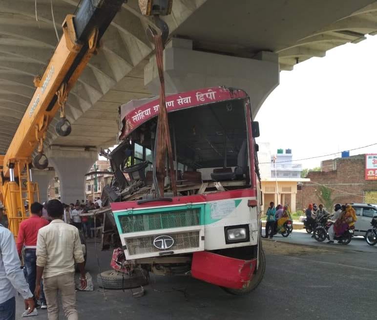 Roadways bus hit flyover piller in varanasi many injured
