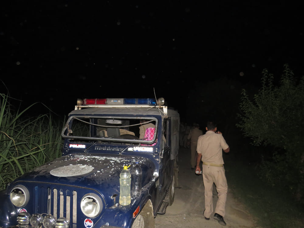 attack on police party in sambhal