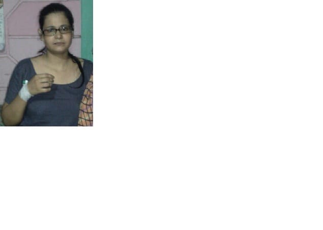 ड्रिप लगे मरीज को आपरेशन थियेटर से कर दिया बाहर