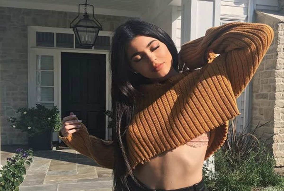 kylie jenner is become america youngest self made billionaire forbes 