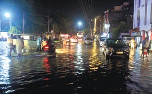 Three-hour rain disrupted city conditions