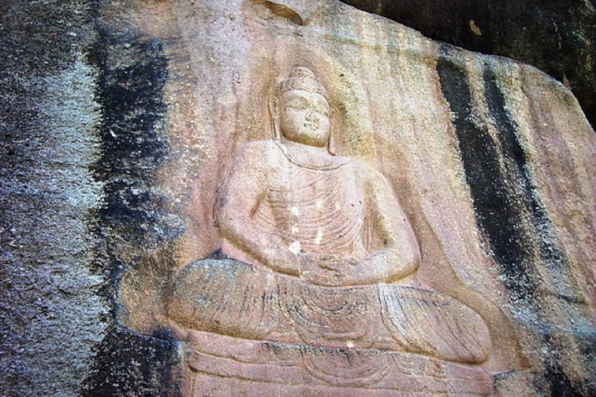 Dispute between central Government and Andhra Government became of an artwork  of third century