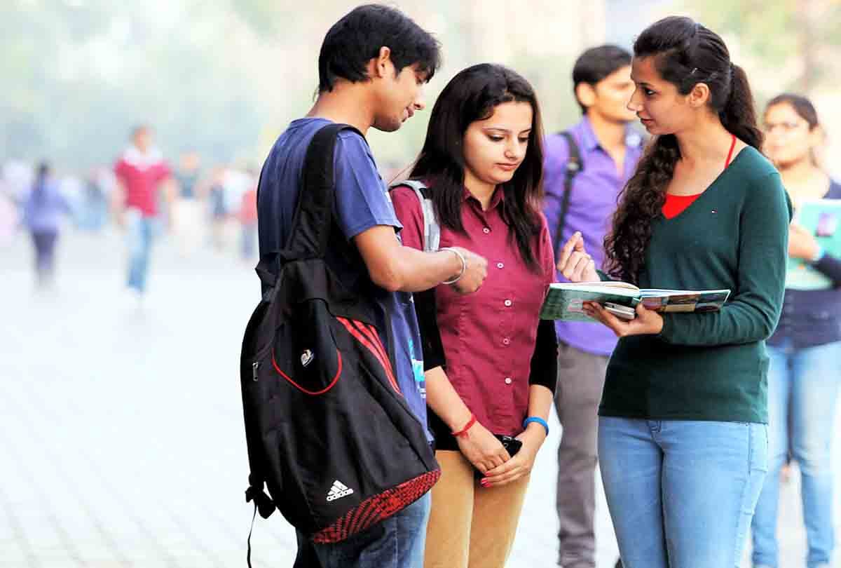 Students giving priority to subject of employment