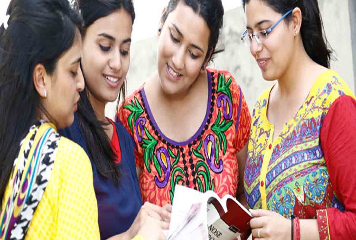 Students giving priority to subject of employment