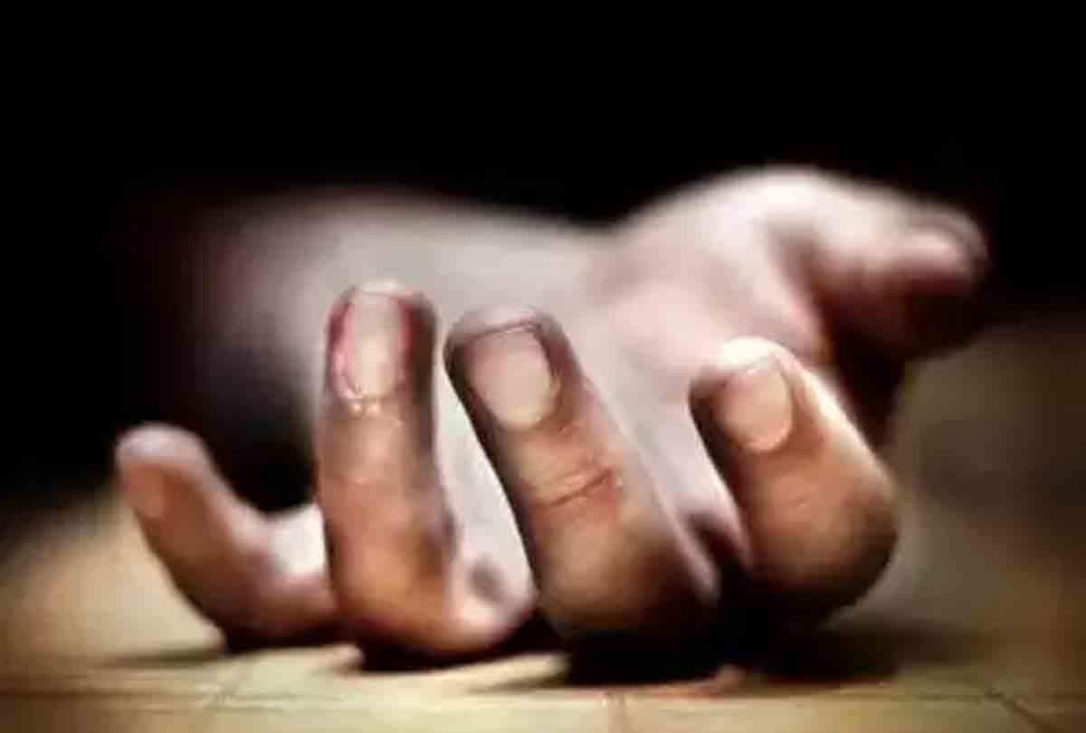 Girlfriend commits suicide in hardoi district