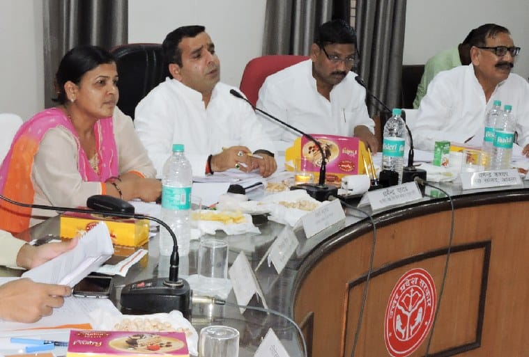 I will raise anty rabies issue in Parliament: Dharmendra