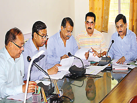 Bada and Hamirpur careless in dealing with complaints