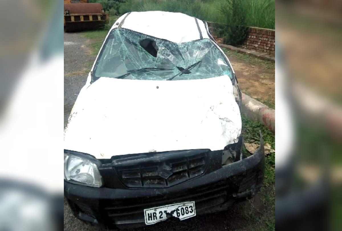 woman died in wrong side car crash to bike at greater noida