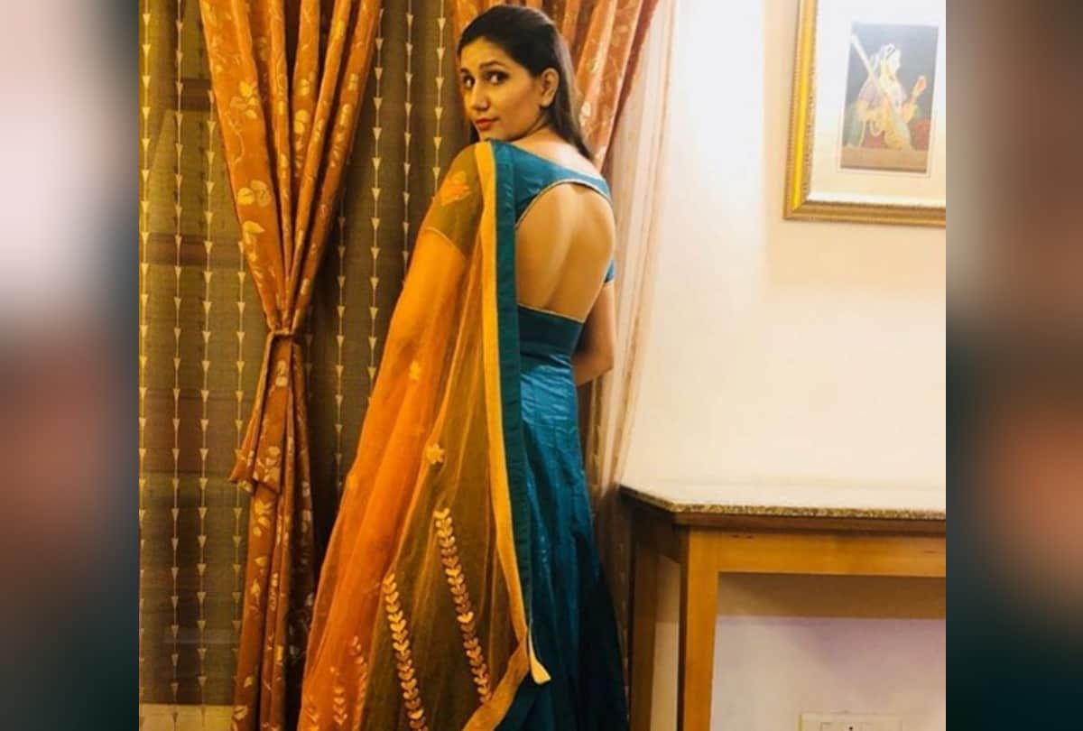 sapna choudhary new retro look is killing internet hina khan also applauds delhi ncr