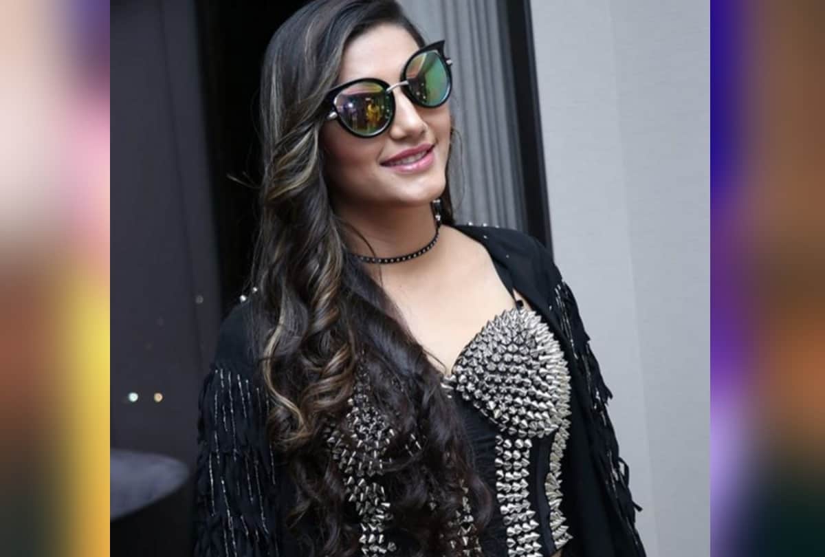 Chandigarh, Sapna Choudhary Retro Look Video Viral on Social Media