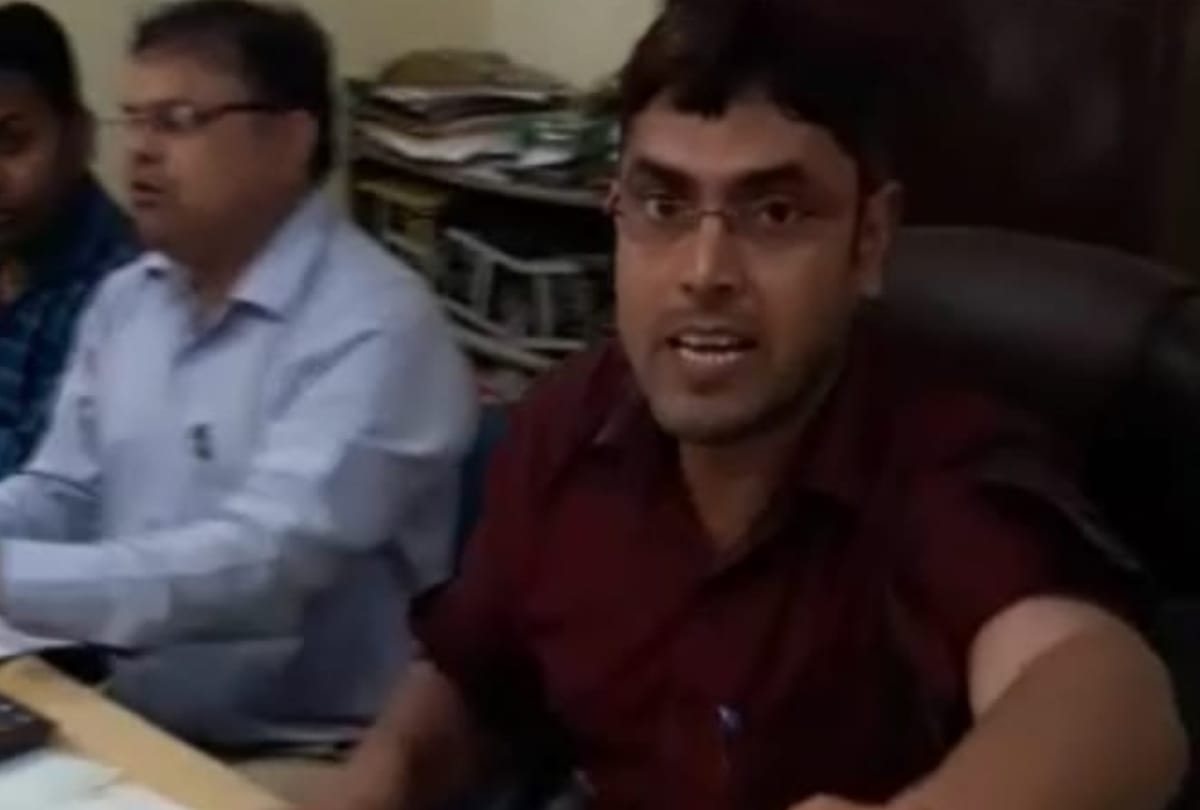 SDO misbehaved old couple in lucknow 