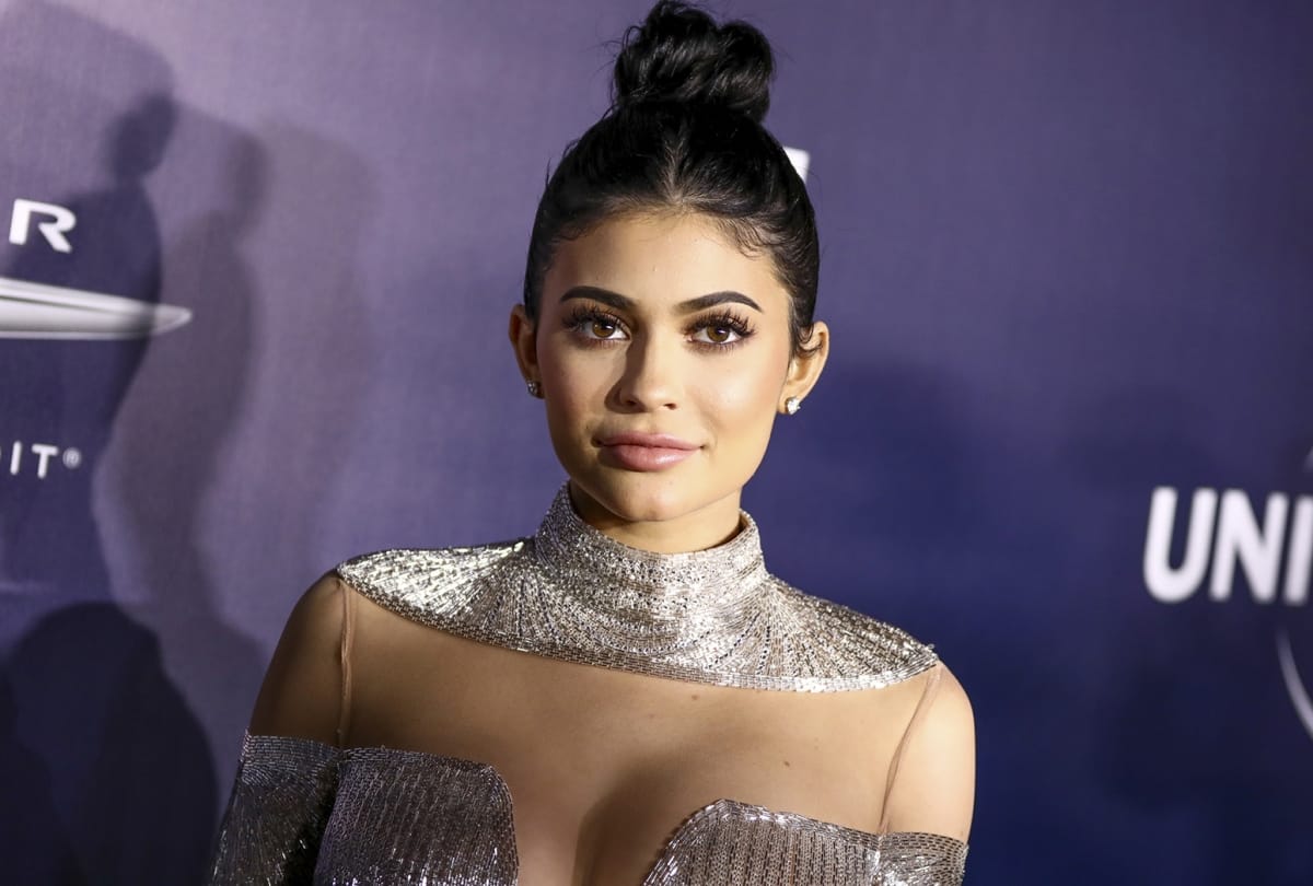 kylei jenner profile became youngest billionaire in forbes list