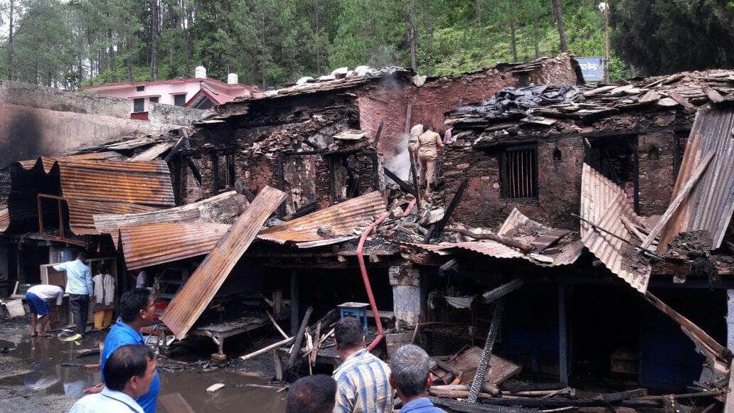 house and four shop caught fire in kotdwar
