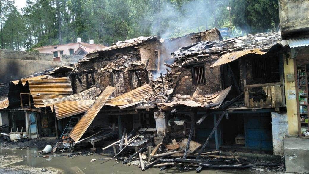 house and four shop caught fire in kotdwar