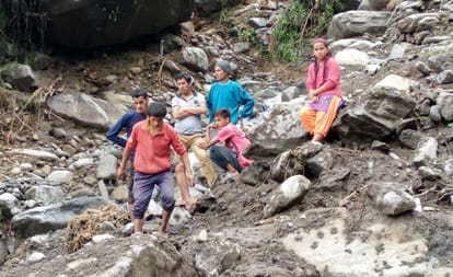 whatsapp helpful for pithoragarh disaster victim