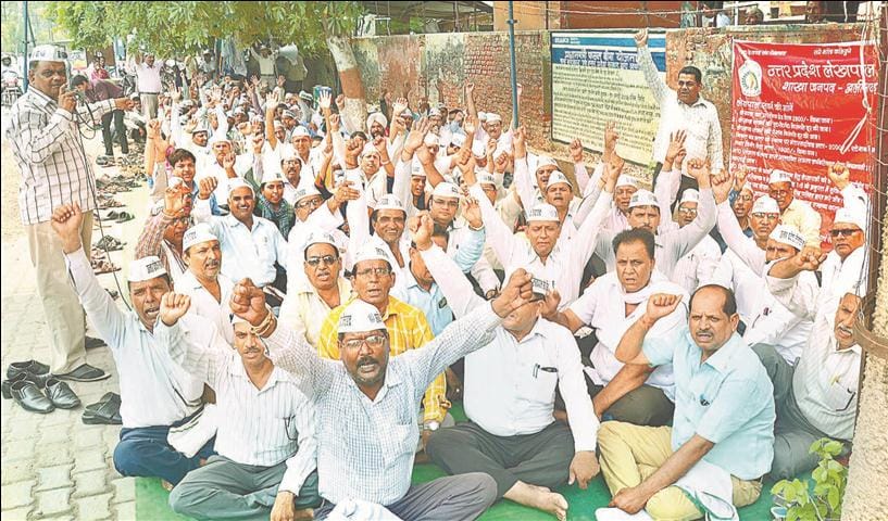  Jail to deposit non-deposit boxes: DM