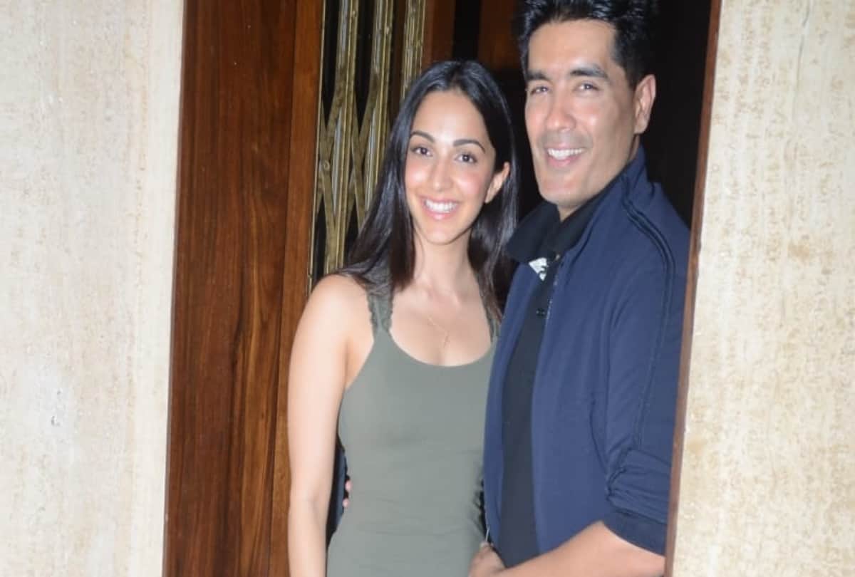 Sara Ali Khan and Kiara Advani had Spotted in mumbai