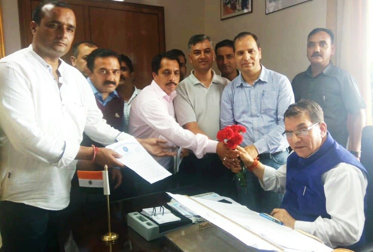 HP School Lecturer Association meets education minister suresh bhardwaj