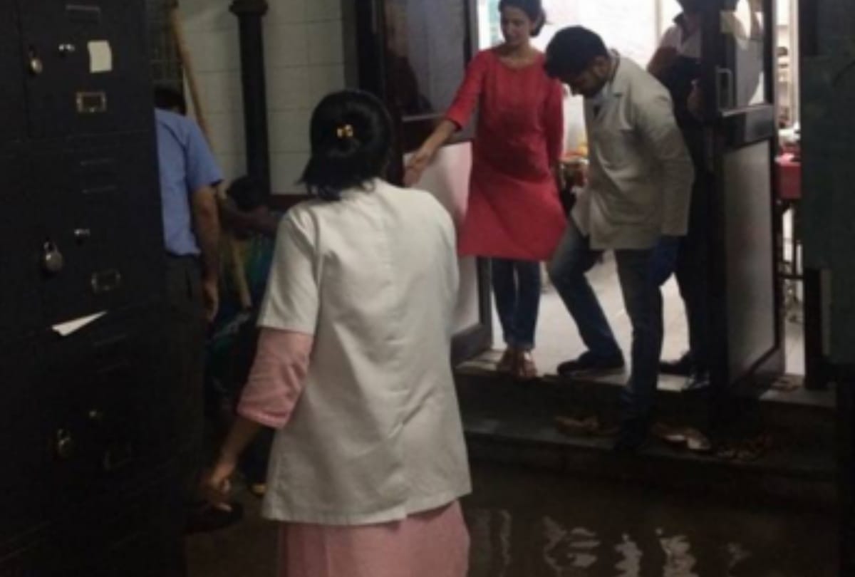 Due to heavy rain water comes in hospital