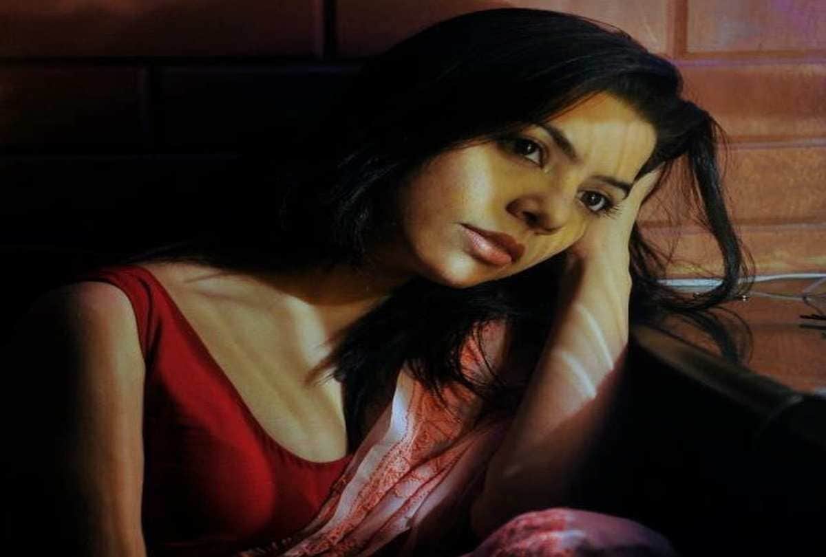 Sacred Games Love Making hot Scenes Actess Rajshri Deshpande Topless Video