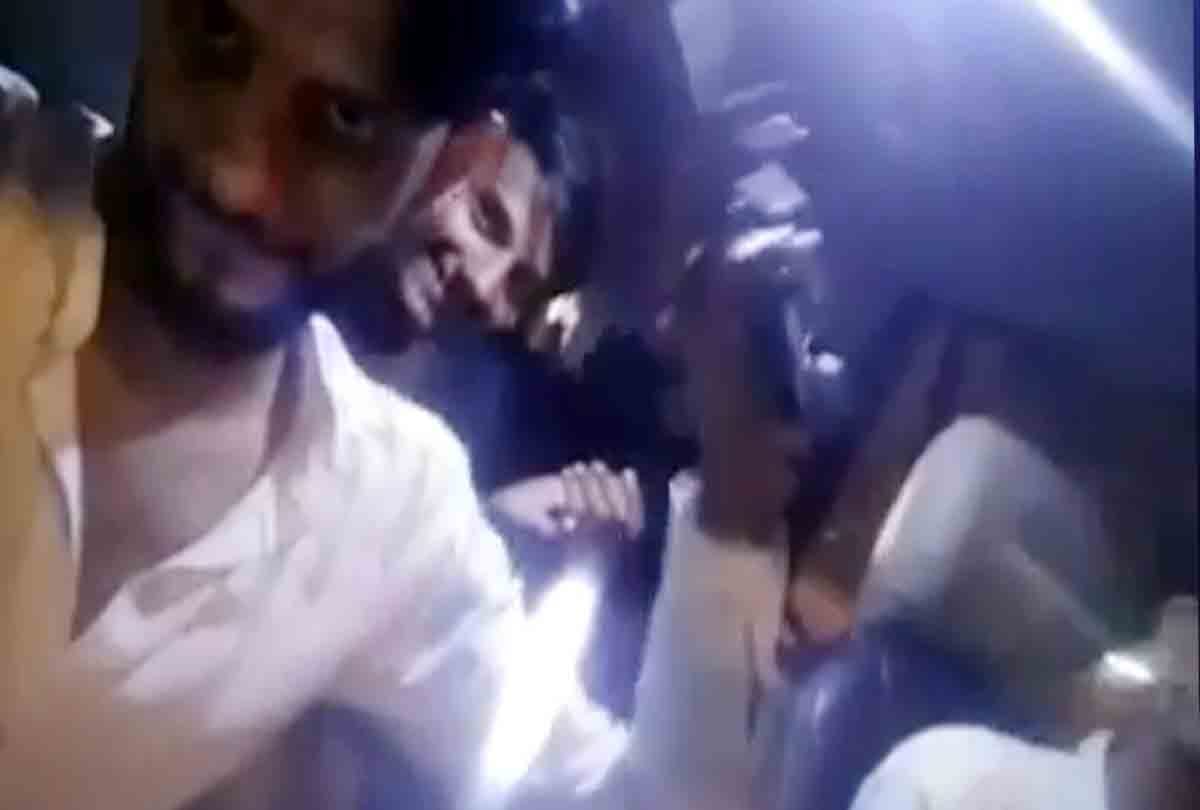 Unnao viral video Case boys in car with pistols