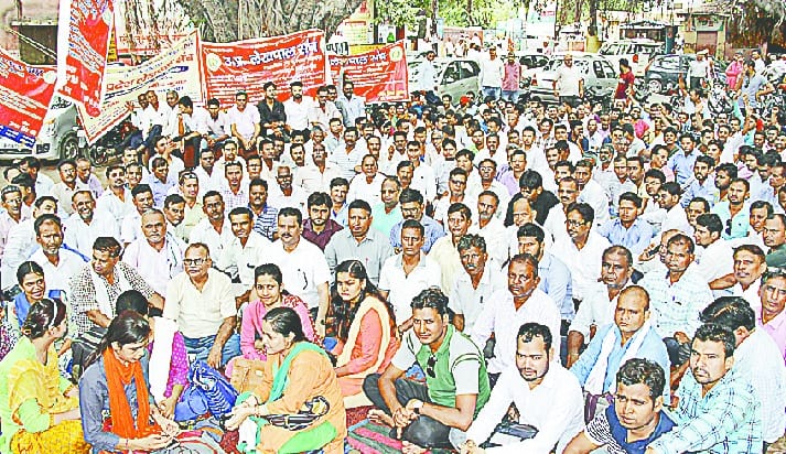 Anger in the writers with the action of administration